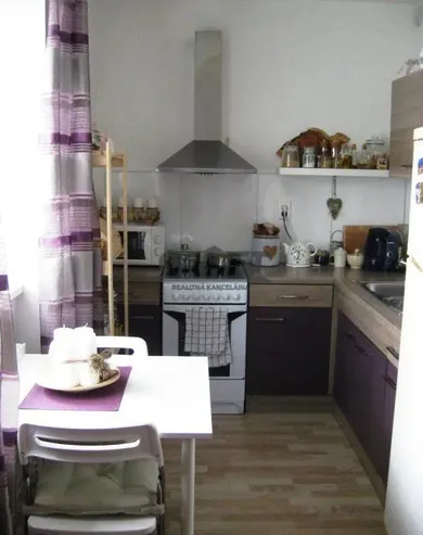 Mieszkania na wynajem, 1-pokojowe, Bratislava-Petržalka · €400