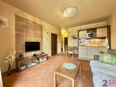 Na predaj 2-izbový byt, 42 m², Veľká Lomnica, Termálna