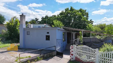 Na predaj komerčné, 205 m², Žiar nad Hronom, Hutníkov
