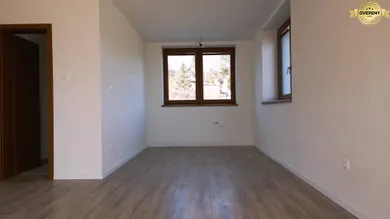 Na predaj 4-izbový dom, Nova Bana, Kolibska cesta