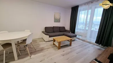 Na prenájom 2-izbový byt, Poprad, Rovná