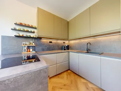 Na prenájom 3-izbový byt, 90 m², Bratislava-Karlova Ves, Janotova