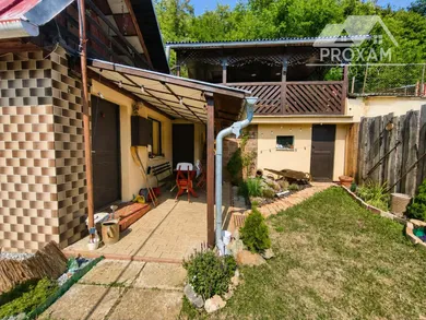 Na predaj rekreačný dom v Cinobaňa · €32 990 · Čiastočná rekonštrukcia