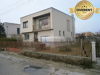 Na predaj 5-izbový dom, Hurbanovo, Nálepkova