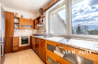Na predaj 4-izbový byt, 117 m², Bratislava-Podunajské Biskupice