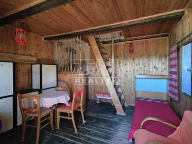 Na predaj pozemok, 393 m², Považská Bystrica