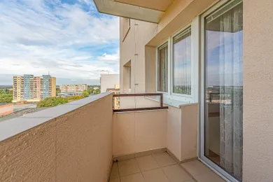 Na predaj 3-izbový byt, 68 m², Bratislava-Devínska Nová Ves