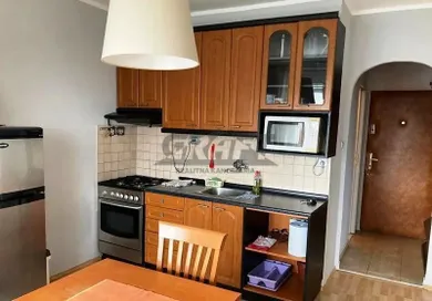 Na prenájom 1-izbový byt, 36 m², Bratislava-Ružinov, Nezábudková