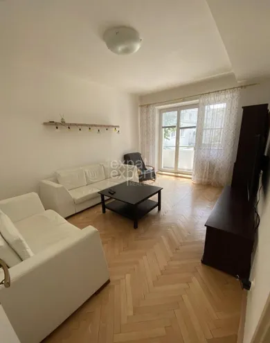 Mieszkania na wynajem, 3-pokojowe, Bratislava-Staré Mesto · €900
