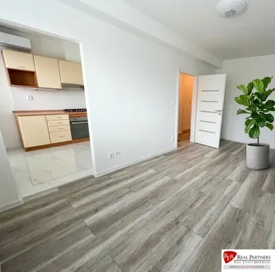 Na predaj 1-izbový byt, 34 m², Bratislava-Podunajské Biskupice