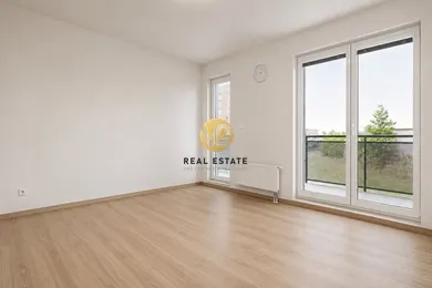 Na predaj 4-izbový byt, 87 m², Nitra, Piaristická