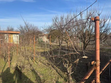 Na predaj pozemok, Bratislava-Podunajské Biskupice, Ulica Svornosti