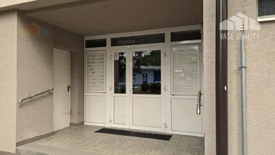 Na prenájom 2-izbový byt, 56 m², Piešťany, Vážska