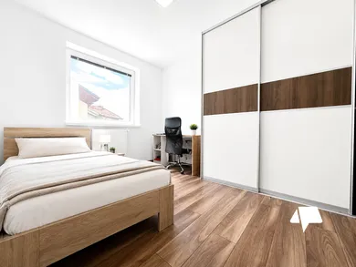 Mieszkania na wynajem, 3-pokojowe, Nitra · €880
