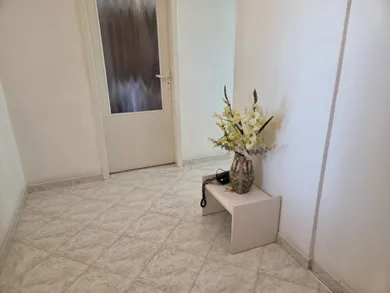 Na predaj 3-izbový byt, 73 m², Sereď