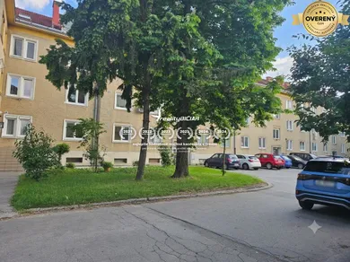 Na predaj 3-izbový byt, 56 m², Trnava, Študentská
