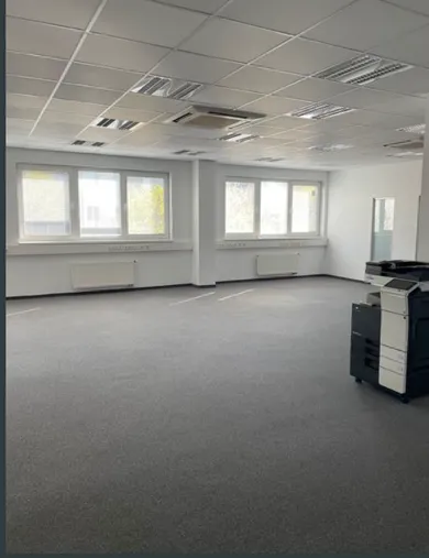 Na prenájom komerčné, 100 m², Bratislava-Rača, Na pántoch