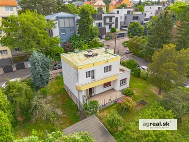 Domy na sprzedaż, 5-pokojowe, Bratislava-Staré Mesto · €1 080 000
