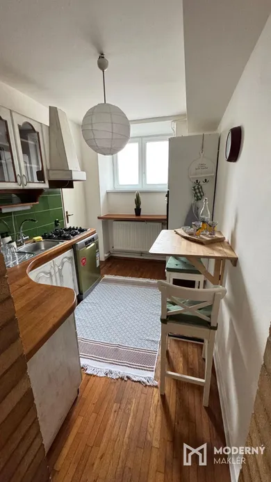 Na prenájom 3-izbový byt, 80 m², Košice-Staré Mesto, Svätoplukova