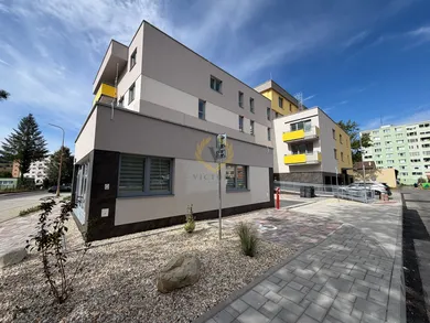 Na predaj 3-izbový byt, 81 m², Hriňová, Školská