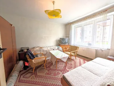 Na predaj 3-izbový byt, 73 m², Žiar nad Hronom