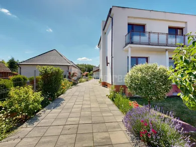 Na predaj dom, 573 m², Galanta
