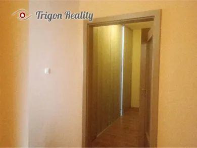 Na prenájom 2-izbový byt, 67 m², Komárno
