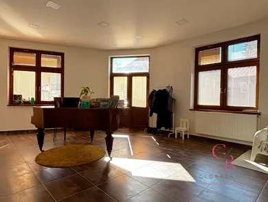 Na predaj 4-izbový dom, Pukanec, Štiavnická cesta