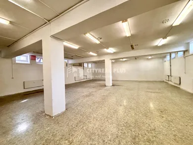 Na prenájom objekt, 200 m², Nové Zámky, Bezručova
