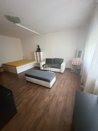 Na prenájom 1-izbový byt, 36 m², Bratislava-Dúbravka, Repašského