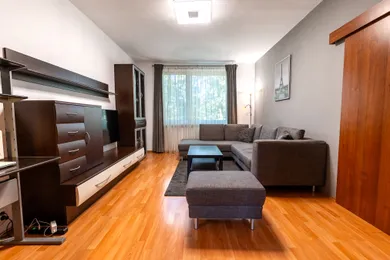 Na predaj 3-izbový byt, 77 m², Bratislava-Ružinov, Goláňova