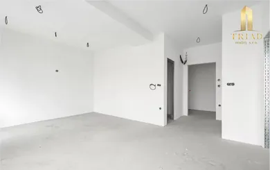 Na predaj 2-izbový byt, 55 m², Nové Zámky