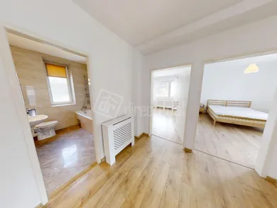 Na prenájom 5-izbový byt, 165 m², Bratislava-Staré Mesto, Hlavatého