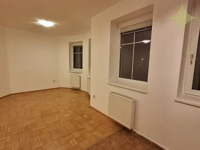 Na prenájom byt, 120 m², Zlaté Moravce, Janka Kráľa