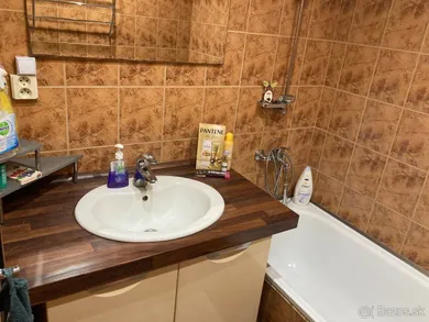 Na prenájom 2-izbový byt, 60 m², Michalovce, Masarykova