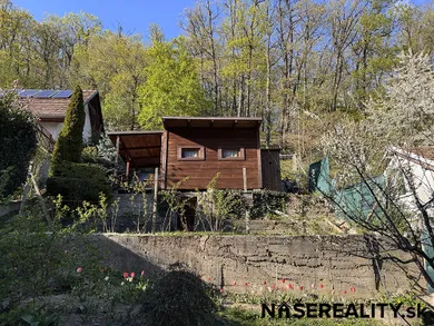 Na predaj pozemok, 406 m², Modra