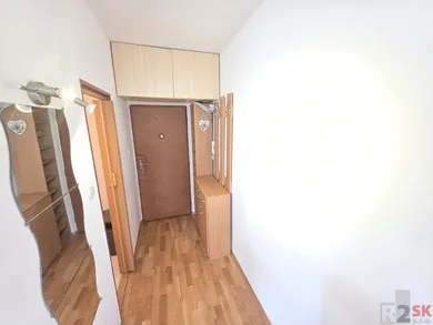Na prenájom 1-izbový byt, 38 m², Žilina, T. Vansovej
