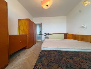 Na predaj 2-izbový byt, 62 m², Levice
