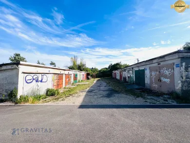 Na prenájom objekt, 17 m², Bratislava-Nové Mesto, Skalická cesta