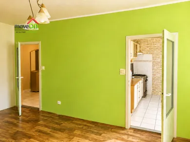 Na predaj 2-izbový byt, 67 m², Levice, Mochovská ul.