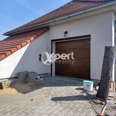 Na predaj 4-izbový dom, 135 m², Gabčíkovo