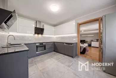 Na predaj dom, 130 m², Hlohovec, Šuleková