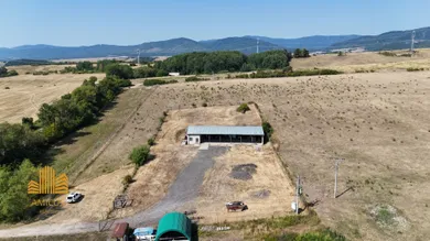 Na predaj objekt, 250 m², Slaská