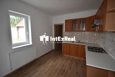 Na prenájom komerčné, 70 m², Šaľa, Dlhoveská