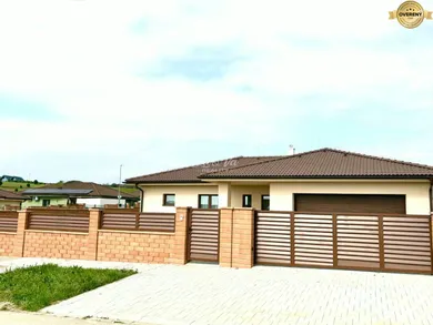 Na predaj 4-izbový dom, 175 m², Lužianky