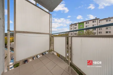 Na predaj 2-izbový byt, 60 m², Bratislava-Dúbravka, Agátová