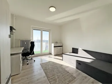 Na prenájom 3-izbový byt, 76 m², Košice-Staré Mesto, Kuzmányho 33