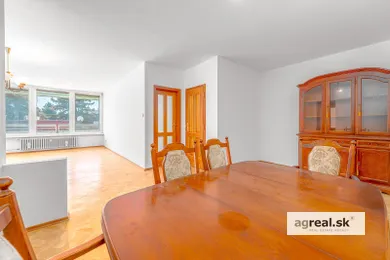 Na predaj byt v Bratislava-Staré Mesto · €375 000 · Čiastočná rekonštrukcia