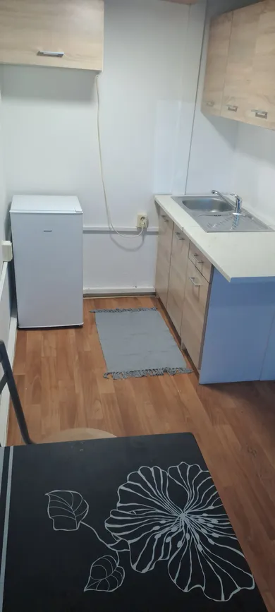 Na prenájom 1-izbový byt, 22 m², Zvolen, Záhonok