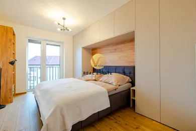 Na prenájom 2-izbový byt, 54 m², Nitra, Jelenecká